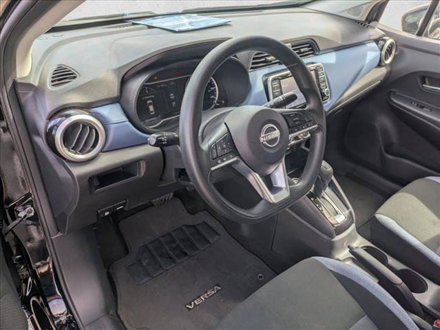 Used 2025 Nissan Versa SV FWD image 9