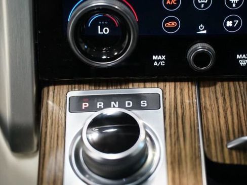 Used 2019 Land Rover Range Rover Long Wheelbase Supercharged AWD/4WD image 23