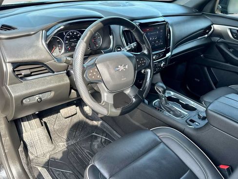 Used 2023 Chevrolet Traverse Premier w/ Redline Edition AWD/4WD image 2