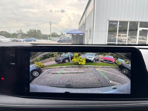 Used 2023 Nissan Ariya FWD image 21