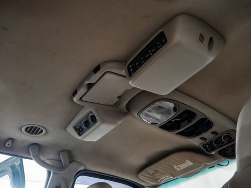 Used 2004 Ford Excursion Limited AWD/4WD image 25