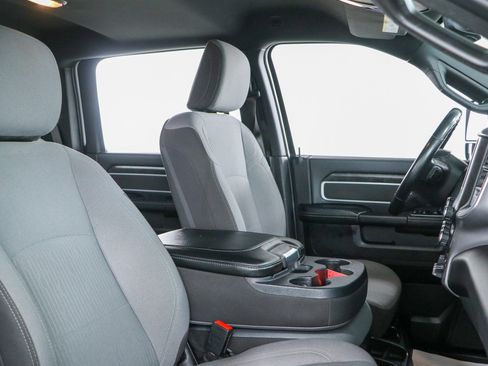 Used 2024 RAM 2500 Big Horn AWD/4WD image 28