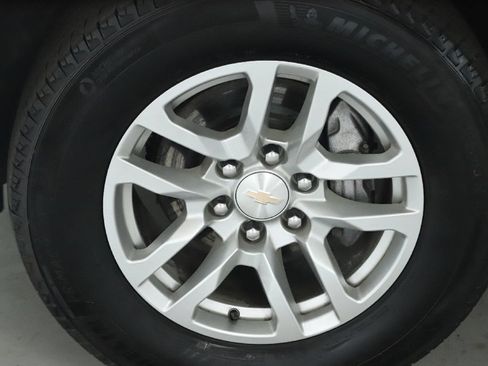 Used 2024 Chevrolet Tahoe LT AWD/4WD image 37
