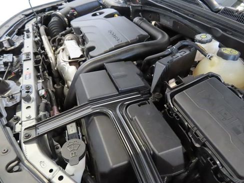 Used 2023 Chevrolet Malibu LT FWD image 34
