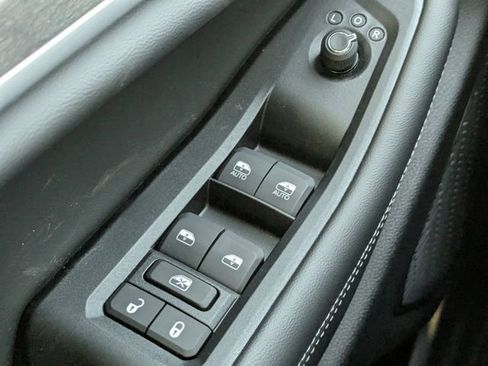 New 2025 Jeep Grand Cherokee L Limited w/ Luxury Tech Group II RWD image 27