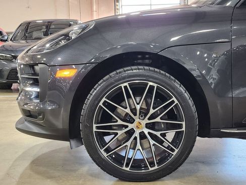 Used 2021 Porsche Macan image 5