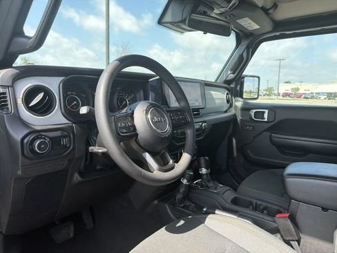 Used 2024 Jeep Wrangler Unlimited Sport AWD/4WD image 10