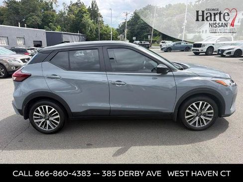 Certified 2023 Nissan Kicks SV FWD image 4