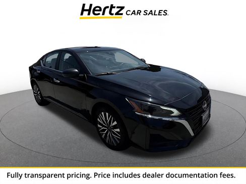Used 2025 Nissan Altima 2.5 SV FWD image 1