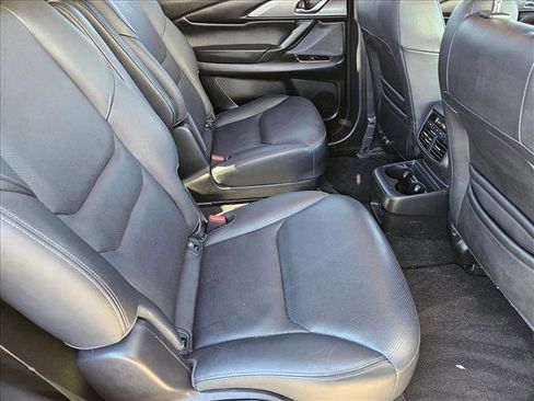 Used 2023 MAZDA CX-9 Touring image 19