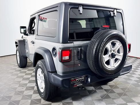 Used 2019 Jeep Wrangler Sport AWD/4WD image 5
