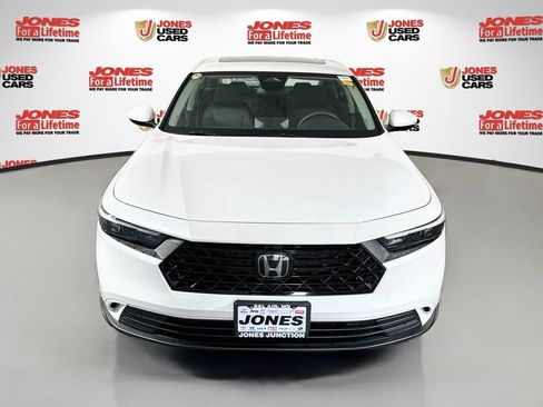 Used 2024 Honda Accord EX image 11
