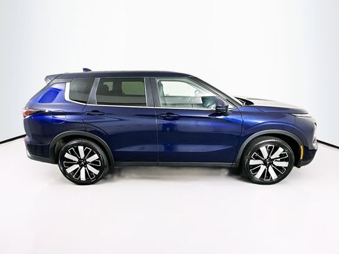 Used 2025 Mitsubishi Outlander SE FWD image 10