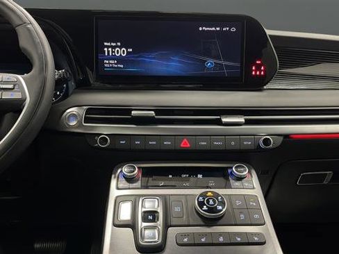 Used 2025 Hyundai Palisade Calligraphy image 13