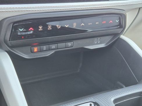 New 2026 Jeep Cherokee Limited AWD/4WD image 14