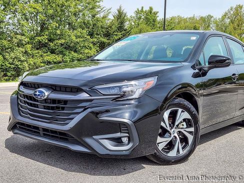 Certified 2025 Subaru Legacy Premium AWD/4WD image 2