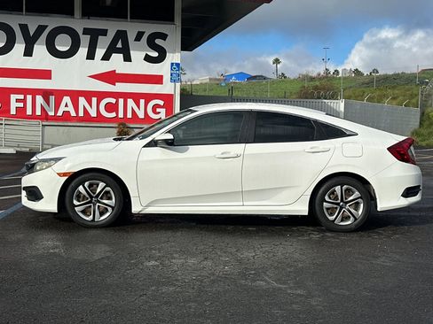 Used 2018 Honda Civic LX image 2
