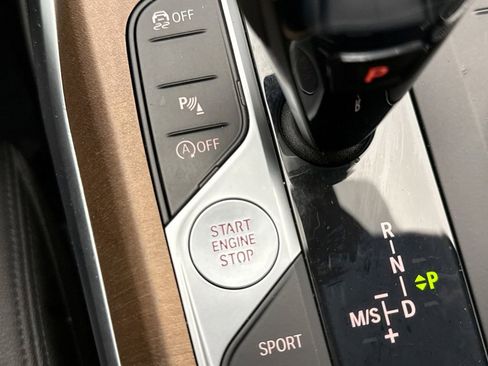 Used 2020 BMW 330i xDrive Sedan w/ Driving Assistance Package image 19