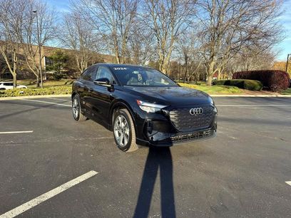Used 2024 Audi Q4 e-tron Premium w/ Convenience Package