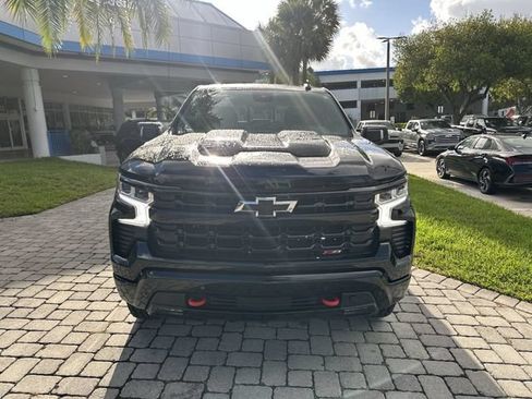 Used 2024 Chevrolet Silverado 1500 LT Trail Boss w/ LT Trail Boss Premium Package AWD/4WD image 19