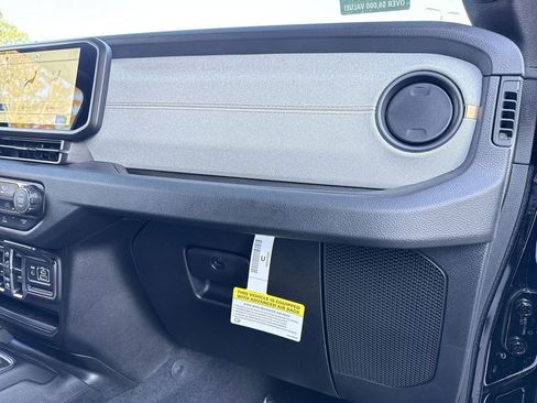 New 2025 Jeep Gladiator Sport image 30