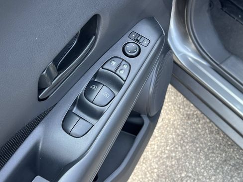 Used 2025 Nissan Kicks Play S FWD image 15