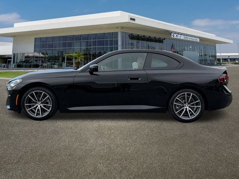 Used 2023 BMW 230i 230i w/ Convenience Package image 6