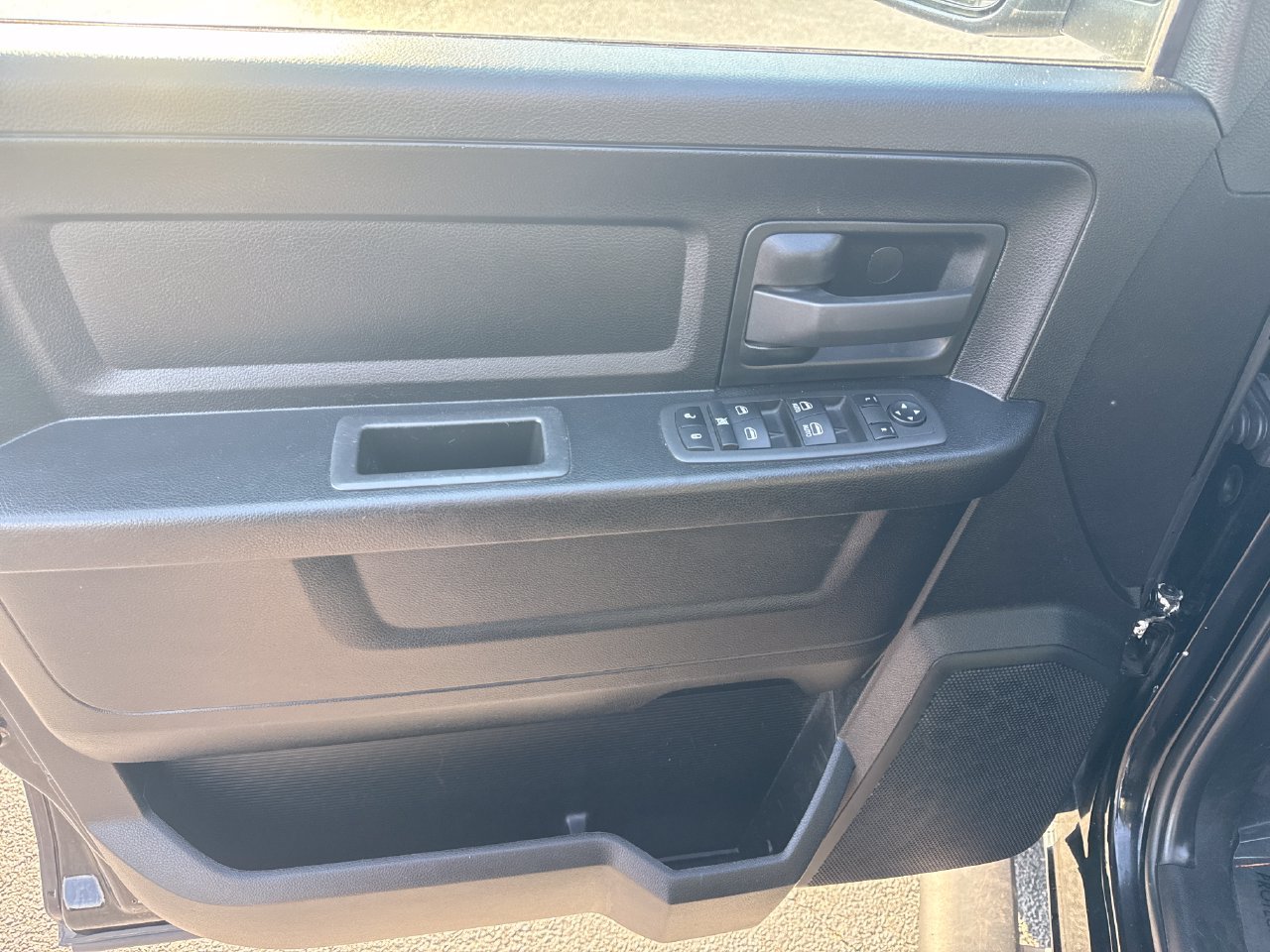 Used 2022 RAM 1500 Express w/ Wheel & Sound Group AWD/4WD image 13