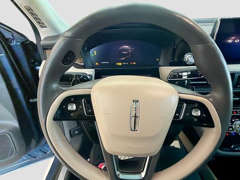 Used 2022 Lincoln Corsair Reserve w/ Sport Package AWD/4WD image 11