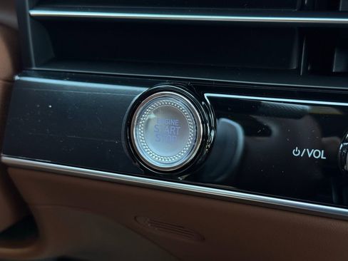 New 2026 Genesis GV70 2.5T Advanced AWD/4WD image 38