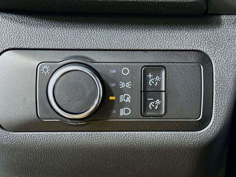 Used 2025 Ford Escape ST-Line image 17