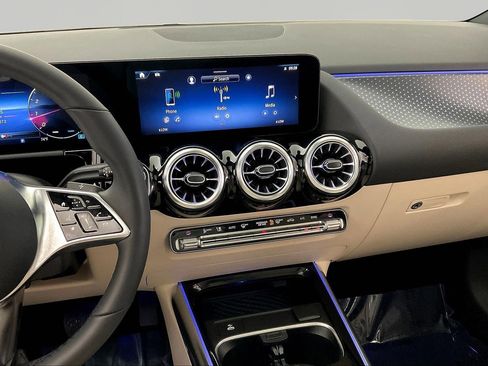 Certified 2026 Mercedes-Benz GLA 250 4MATIC image 9