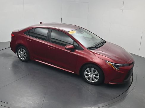 Used 2024 Toyota Corolla LE FWD image 47