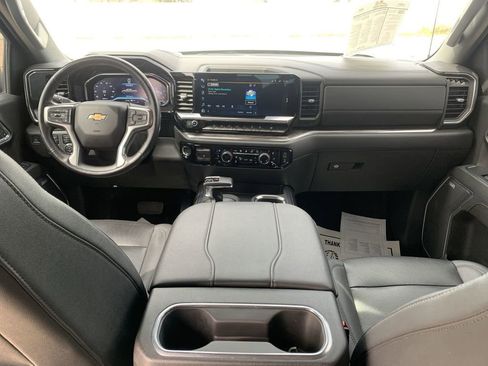 Certified 2023 Chevrolet Silverado 1500 LTZ image 18