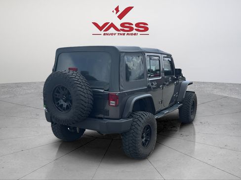 Used 2017 Jeep Wrangler Unlimited Sport w/ Quick Order Package 24S AWD/4WD image 5