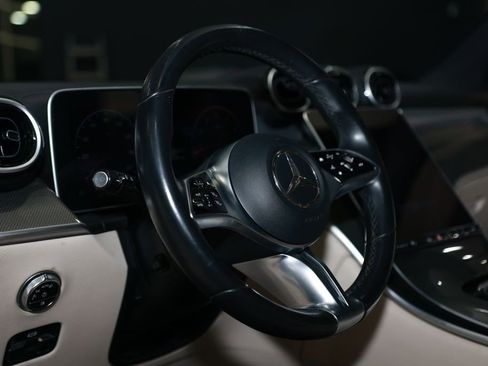 Used 2023 Mercedes-Benz GLC 300 image 24