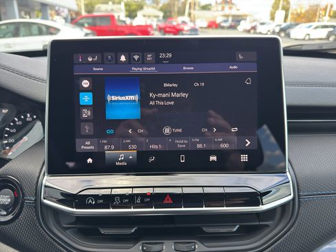 New 2026 Jeep Compass Latitude image 14