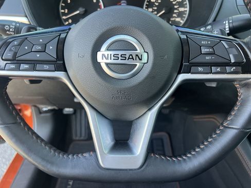 Used 2021 Nissan Altima 2.5 SR w/ SR Premium Package image 9