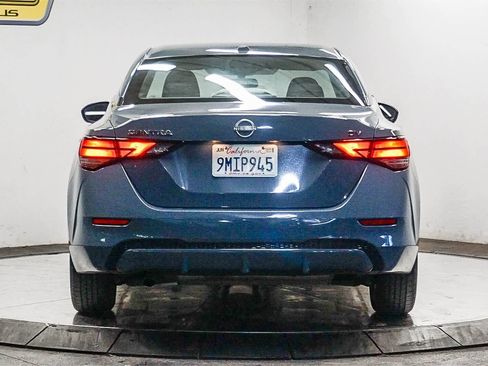 Used 2024 Nissan Sentra SV image 3