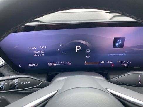 Used 2025 Buick Enclave Preferred image 22