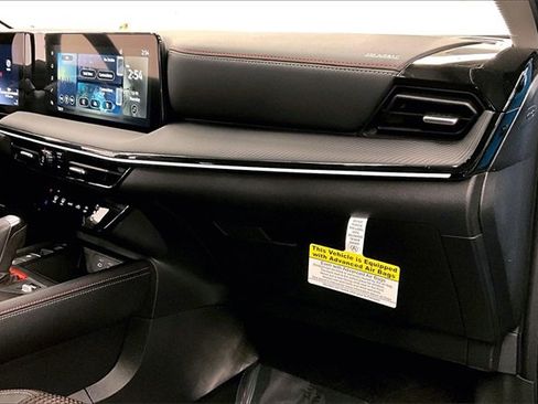 New 2025 Nissan Kicks SR w/ Illumination Package image 32