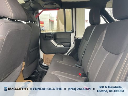 Used 2014 Jeep Wrangler Unlimited Sahara AWD/4WD image 5