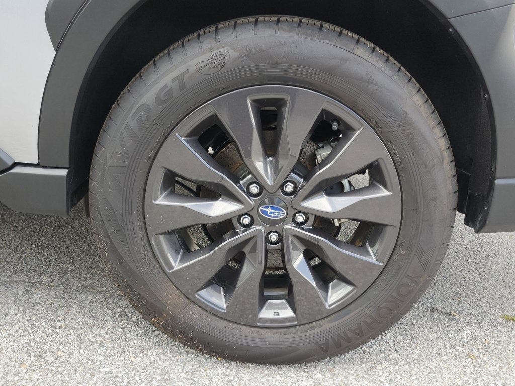 Certified 2025 Subaru Outback Onyx Edition AWD/4WD image 34