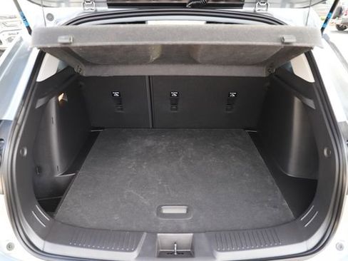 Used 2025 Chevrolet Trax ACTIV w/ Driver Confidence Package image 8