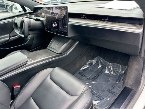 Used 2021 Tesla Model S Plaid image 27