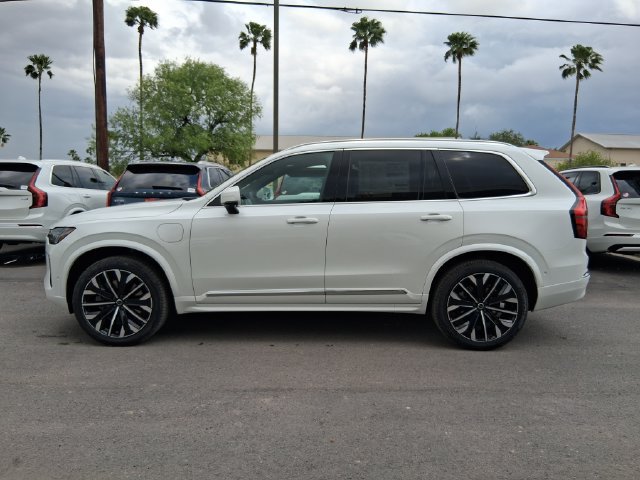 New 2026 Volvo XC90 T8 Plus w/ Protection Package Premier AWD/4WD image 3