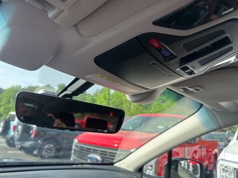 Used 2022 Subaru Outback Touring XT w/ Popular Package #2 image 28