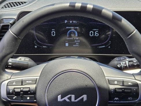 Certified 2023 Kia Sportage EX FWD image 30
