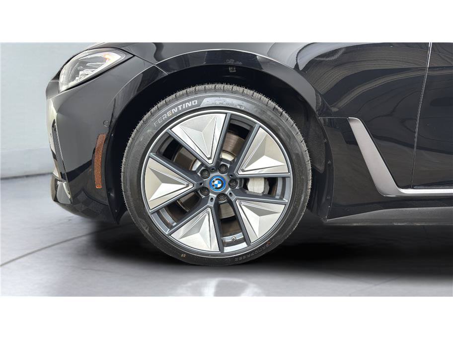 Used 2023 BMW i4 eDrive40 RWD image 37