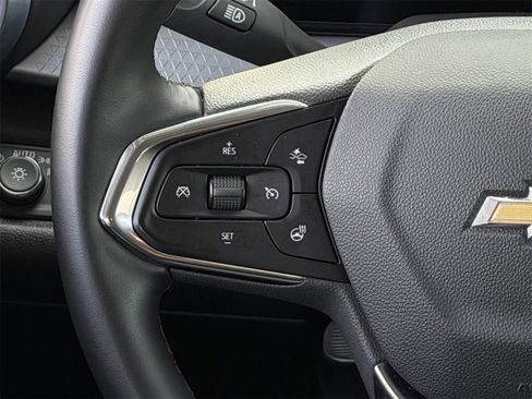 Certified 2025 Chevrolet Trax LT w/ LT Convenience Package image 14